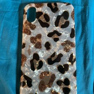 iPhone XR case (cheetah print)